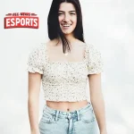 Di Balik Senyum Charli: 10 Kisah Penuh Sang Bintang TikTok!