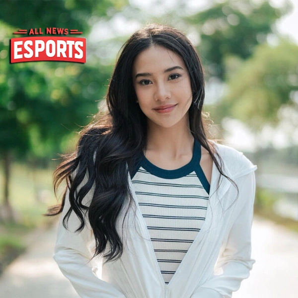 Anya Geraldine 8 Tetap Memesona dan Terus Berkarya!