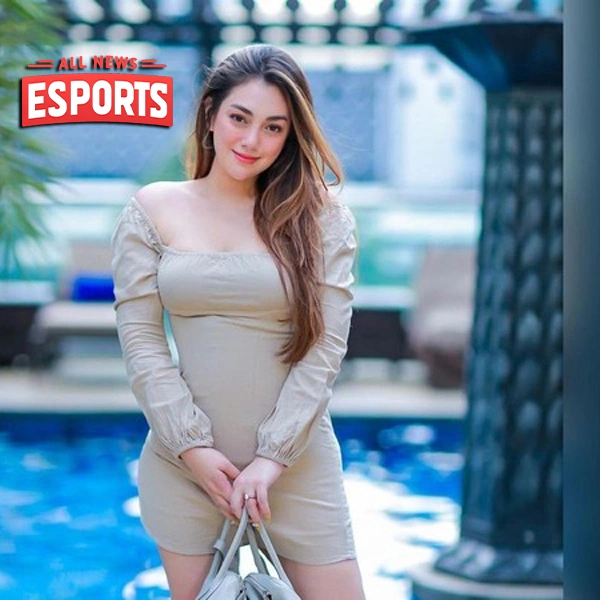 Celine Evangelista: Tetap 7x Memesona di Usia Matang