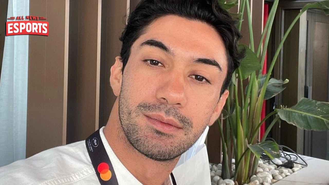 Reza Rahadian Disebut 1 Aktor Terbaik di Indo